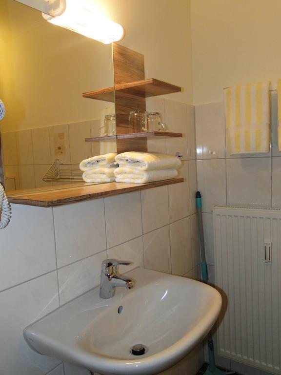Jahnkes Gasthaus-Pension garni Todesfelde Zimmer foto