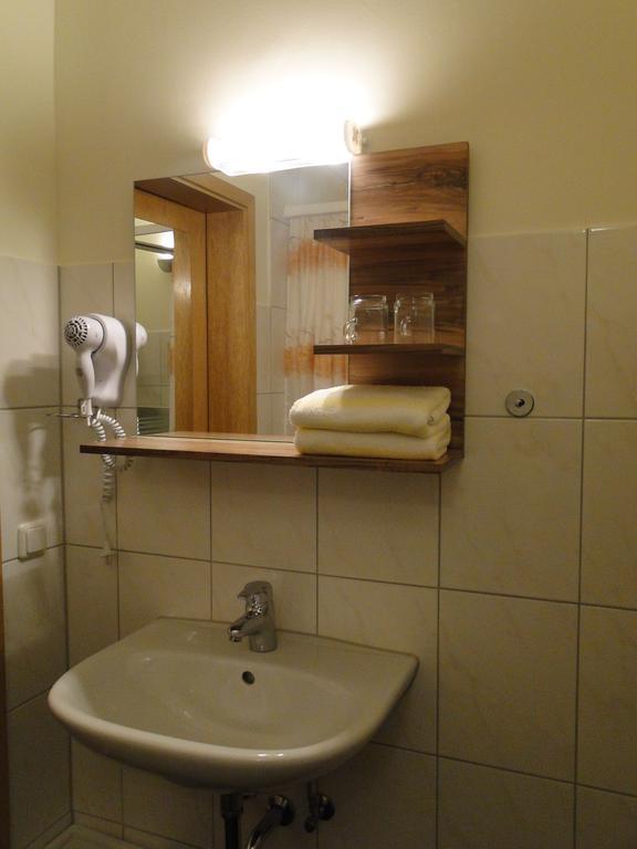 Jahnkes Gasthaus-Pension garni Todesfelde Zimmer foto